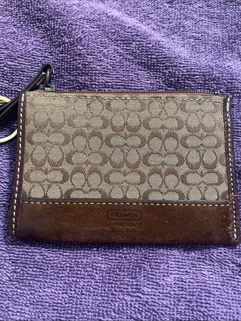 Coach Brown Signature Canvas Zip Card Case with Key Ring - Picture 3 of 5